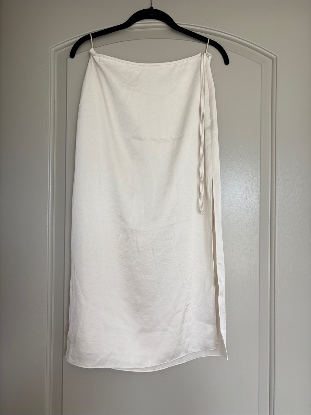 Aritzia Satin Midi Skirt